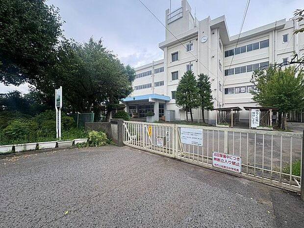 柏市立柏第五中学校 徒歩17分。 1320m