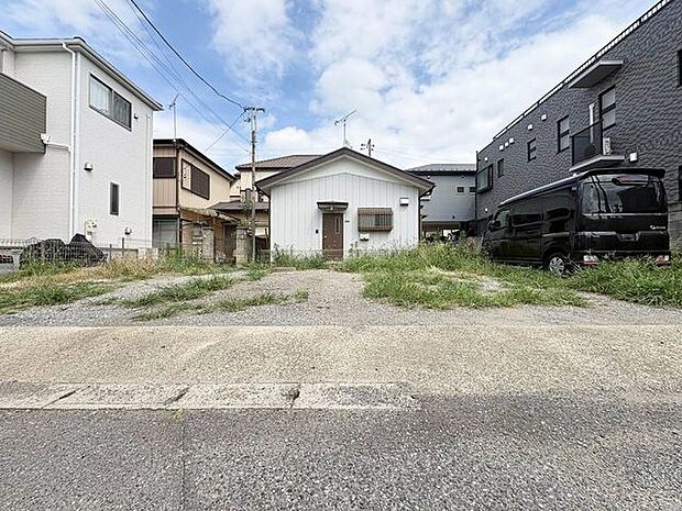 「心地良く暮らしを彩る充実のライフスタイルを」歩いていける距離に、教育施設やお買い物施設が揃う街並み。