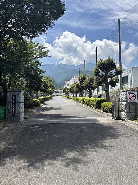 三島南中学校