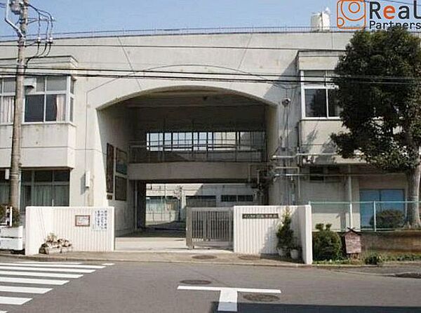 横浜市立桂台中学校 徒歩16分。 1280m