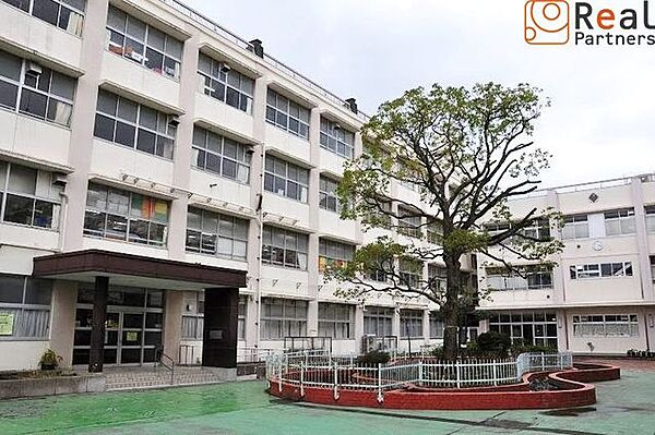 横浜市立洋光台第四小学校 徒歩7分。 520m