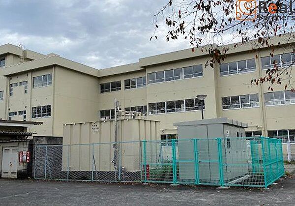 相模原市立弥栄中学校 徒歩10分。 800m