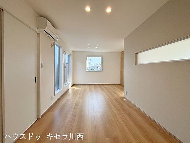 同型写真(リビング)