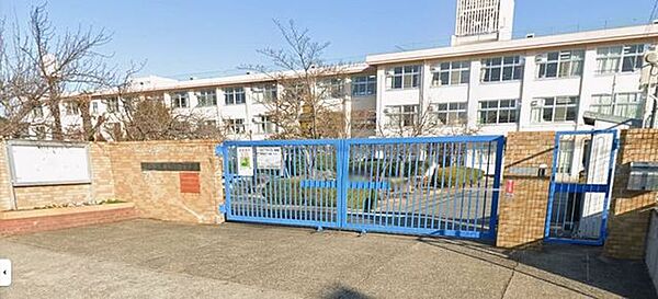川西市立清和台南小学校 730m