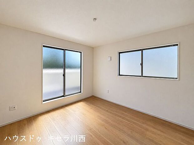 洋室(3)