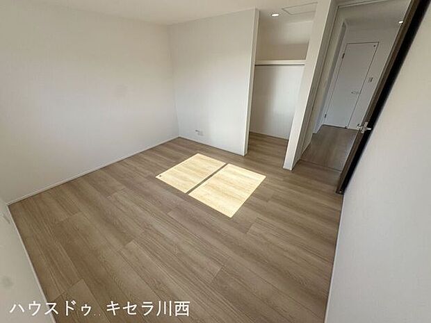 洋室(4)