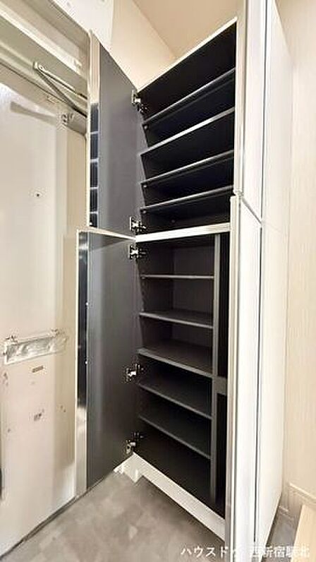 大容量のシューズボックス完備!