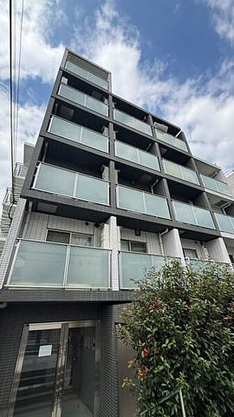 シンプルモダンな外観です