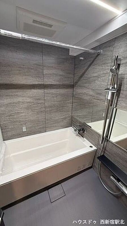 ホテルライクでオシャレな浴室です。