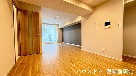 アクセントクロスがオシャレな印象の広々とした約19帖のLDKです!
