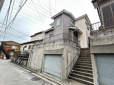 外観:建物面積82m2超えの3LDK!「戸塚」駅徒歩約22分と通勤通学にも便利な立地です♪ 外観:建物面積82m2超えの3LDK!「戸塚」駅徒歩約22分と通勤通学にも便利な立地です♪