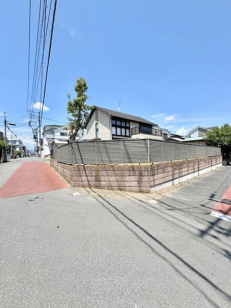 JR東海道線「平塚」駅　バス10分、バス停「中原下宿」徒歩4分