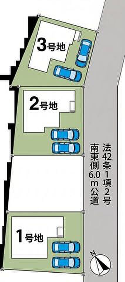 全3棟の配置と前面道路との位置関係が分かる区画図です。1~3号棟それぞれの敷地の形と並び、駐車スペースの配置をご確認いただけます。