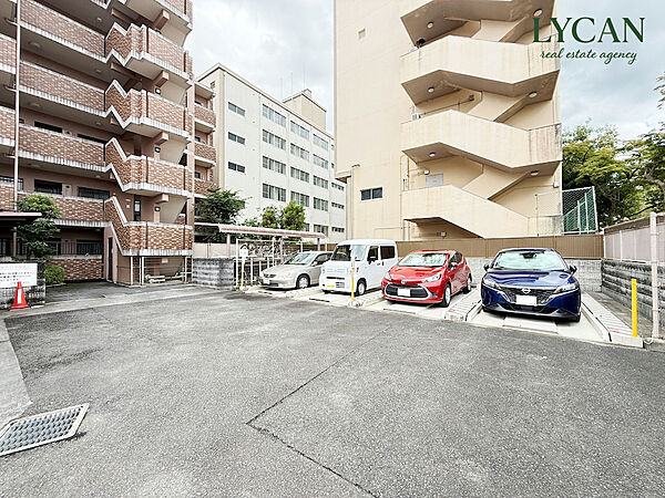 駐車場を拡大表示
