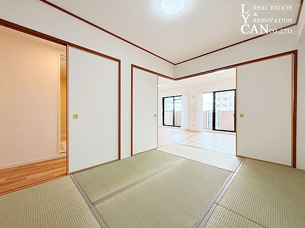 【和室】リビングと一体で使用も可能です。開放感ある空間を自由にレイアウト。