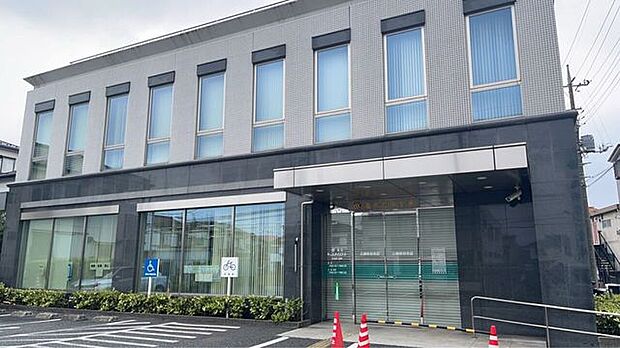 亀有信用金庫 三郷前谷支店 1640m