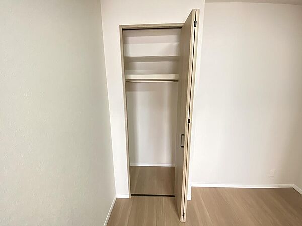 各居室に収納を配置