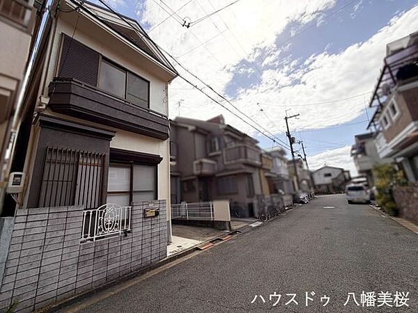 商業施設も近く、便利です♪