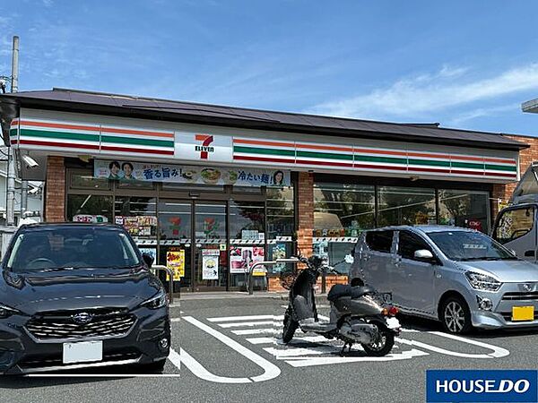 セブン-イレブン 八幡市男山指月店 500m
