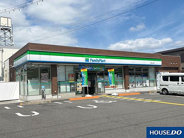 ファミリーマート 八幡男山金振店 690m