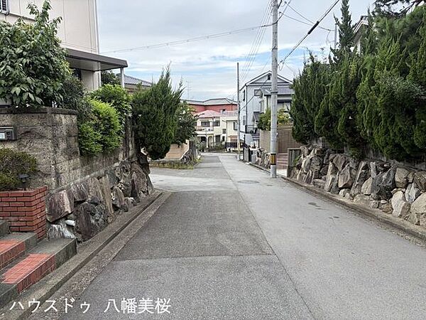 前道広々で駐車楽々♪
