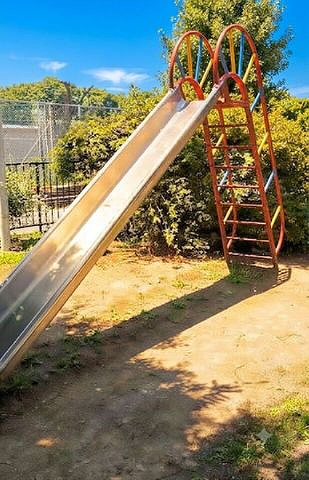 下の谷第一児童遊園地 710m