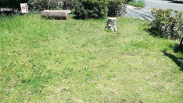 下の谷第二児童遊園地 780m