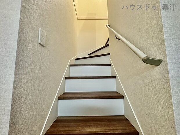 2階への階段