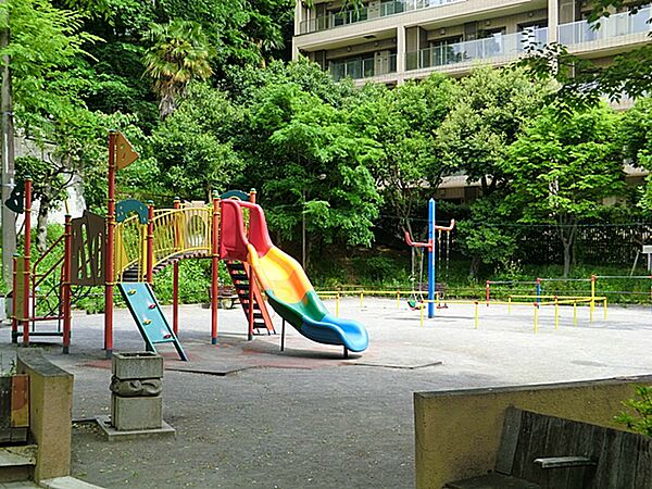 狸穴公園