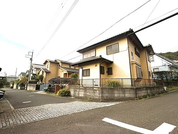 角地で開放的な立地