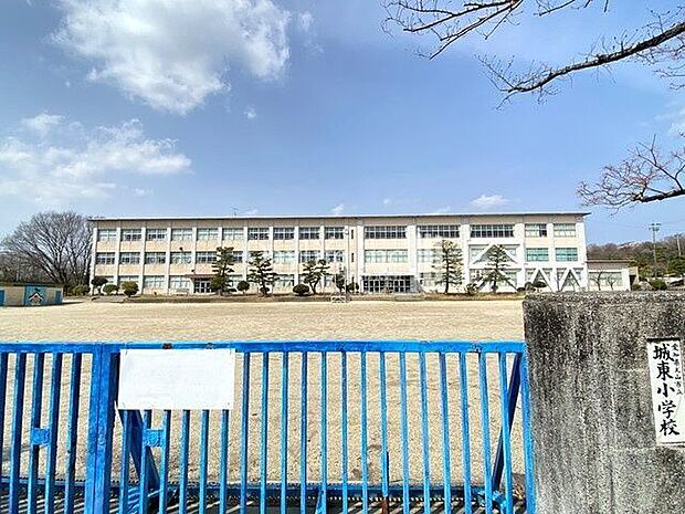 犬山市立城東小学校 1670m