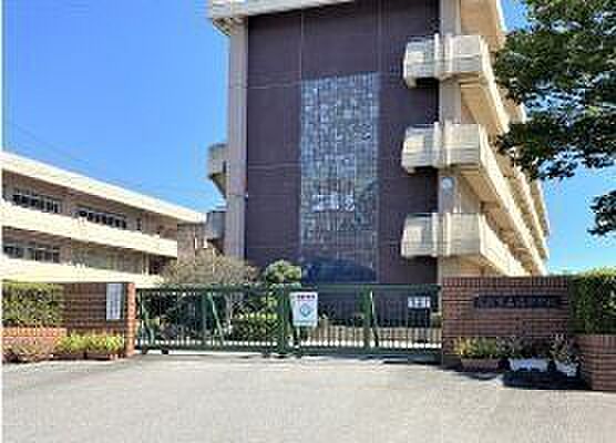 足利市立北中学校 990m