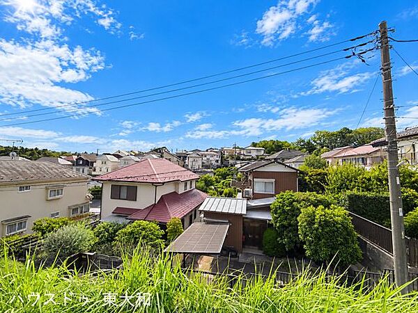 周辺の街並みを一望できる眺望。現地で周辺環境をぜひご確認ください。
