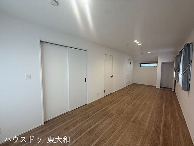 将来の家族構成に合わせて使える可変性が魅力。3室を間仕切りで分けられるため、ライフスタイルに合わせた空間づくりが可能です。