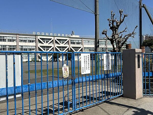 東大和市立第三小学校 300m