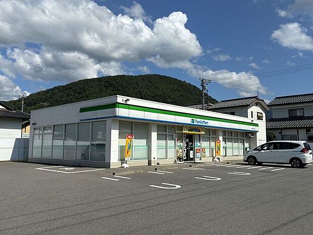 ファミリーマート　長野松代町東条店 360m