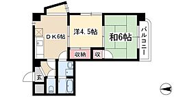 ニューアーバン 3階