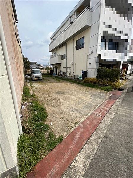 松源岩出店至近（814m）徒歩10分で買物便利！
