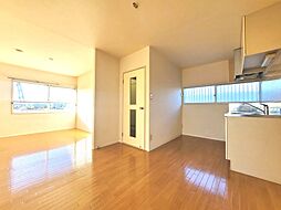 フレグランス生実 205 2階2LDKのリビング/ダイニング