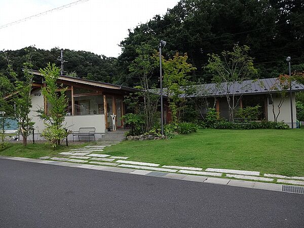カフェ，ショールーム（分譲地内）