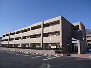  築11年10ヶ月 3階建の賃貸物件