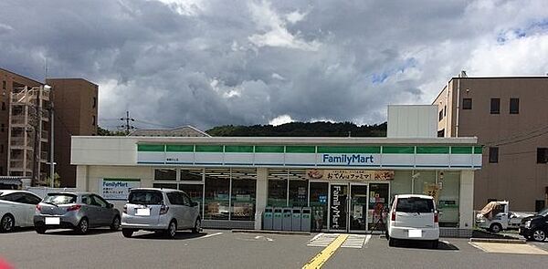 ファミリーマート 舞鶴引土店 330m