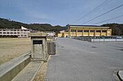 米原市立双葉中学校　校舎 350m