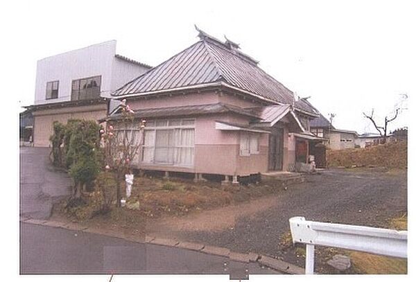 detached 青森県平川市新屋栄館
地図を見る