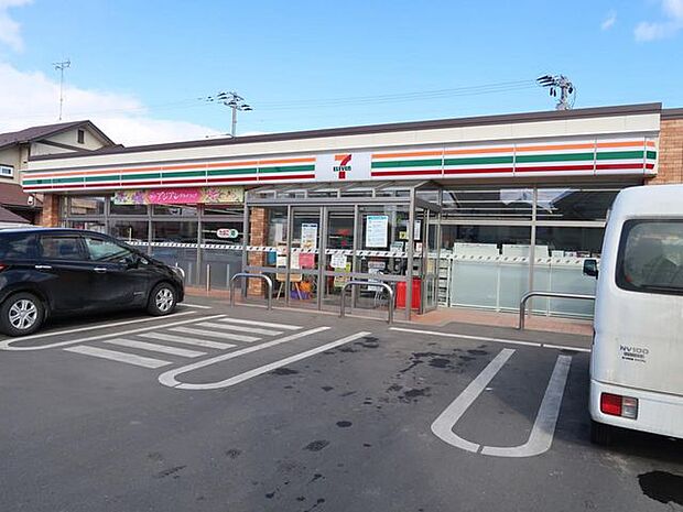 セブン-イレブン 八戸市川桔梗野店 1030m