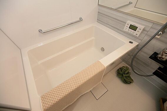 古河市本町1丁...