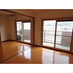 ピアーズ西出雲 105 1階3LDKのリビング/ダイニング