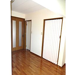 ヴァーチュワンハイム A-2 2階1DKの室内