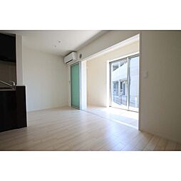 ロードスター 101 1階1LDKのリビング/ダイニング