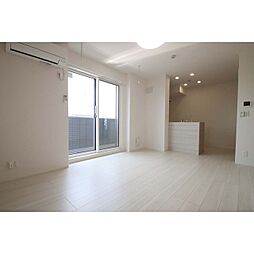 サンライズガーデンさくら 102 1階1LDKのリビング/ダイニング